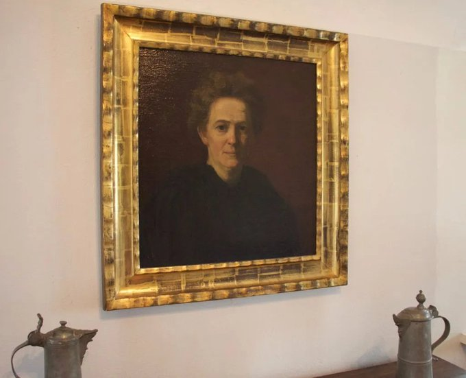 pycpim's tweet photo. On June 20 1933 Comrade Clara Zetkin died.
A founding member of the German Communist Party and advocate for women's rights.
Who moved the historic motion in 1910 for the observance of International Women's Day at the Copenhagen Conference of the 2nd Socialist International. #CPIM https://t.co/ph6BB7g7ED