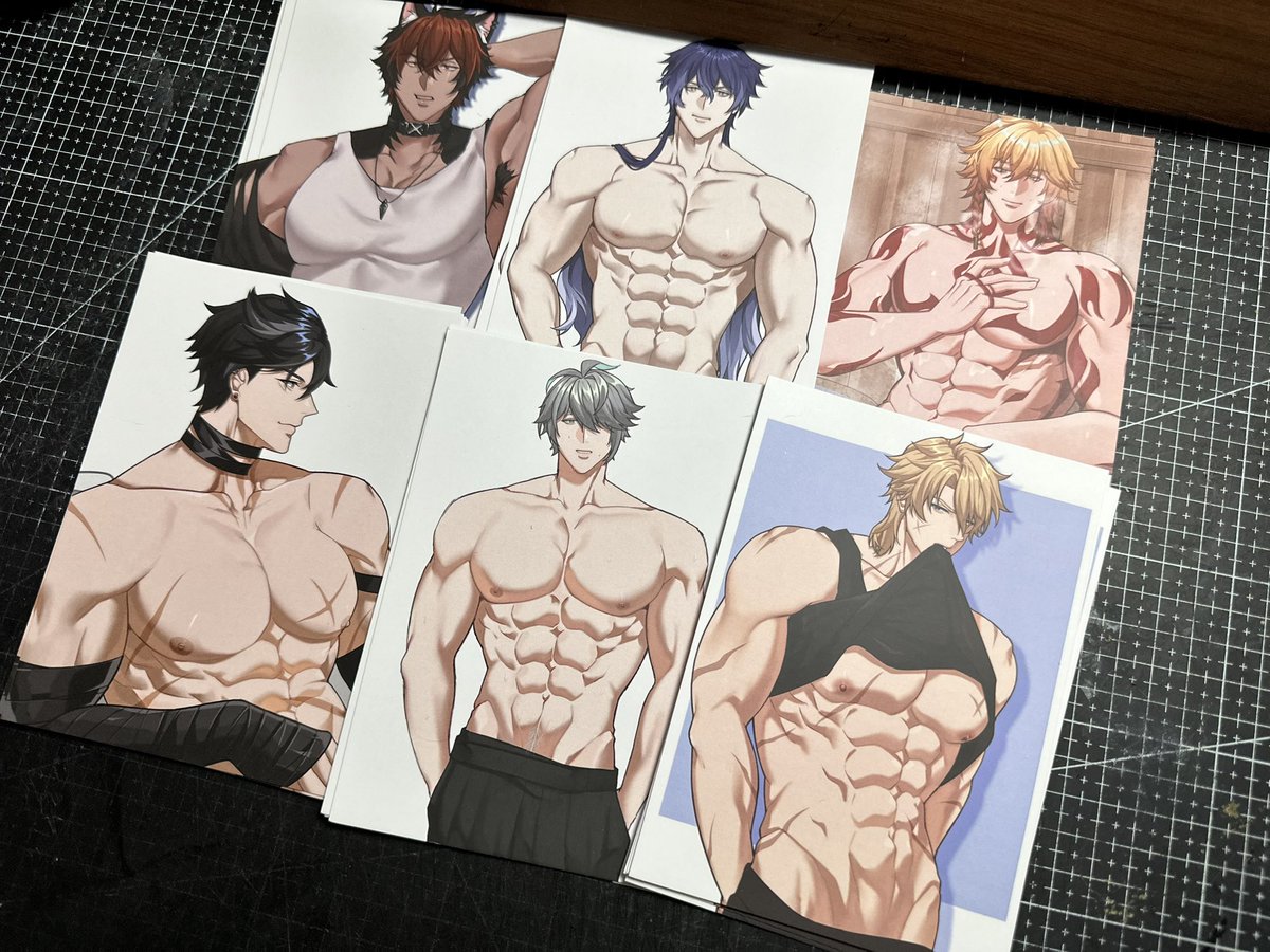 annakumo's tweet photo. Art prints and Photocards for BLushCon https://t.co/gHDnoJyvyL