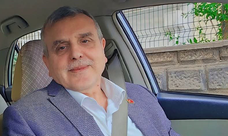 Abdullah_ctnk's tweet photo. #sanliurfadan bir @zabeyazgul geçti memleket şantiye alanı gibiydi gerçekten #saniurfaya büyük katkıları oldu yeni dönemde mevcut başkan çok beklentiler vardı lakin hem il merkezinde hem ilçelerde tamamen bir hayal kırıklığı yasanadi... https://t.co/09cv8vGvfB