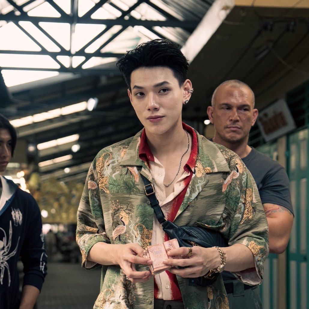 GtnVee's tweet photo. ชอบความใส่เสื้อฮาวายทับเสื้อเชิ้ตหล่อดิบมาก

#ต้าห์อู๋   #DAOU https://t.co/bPX4oR3LPZ
