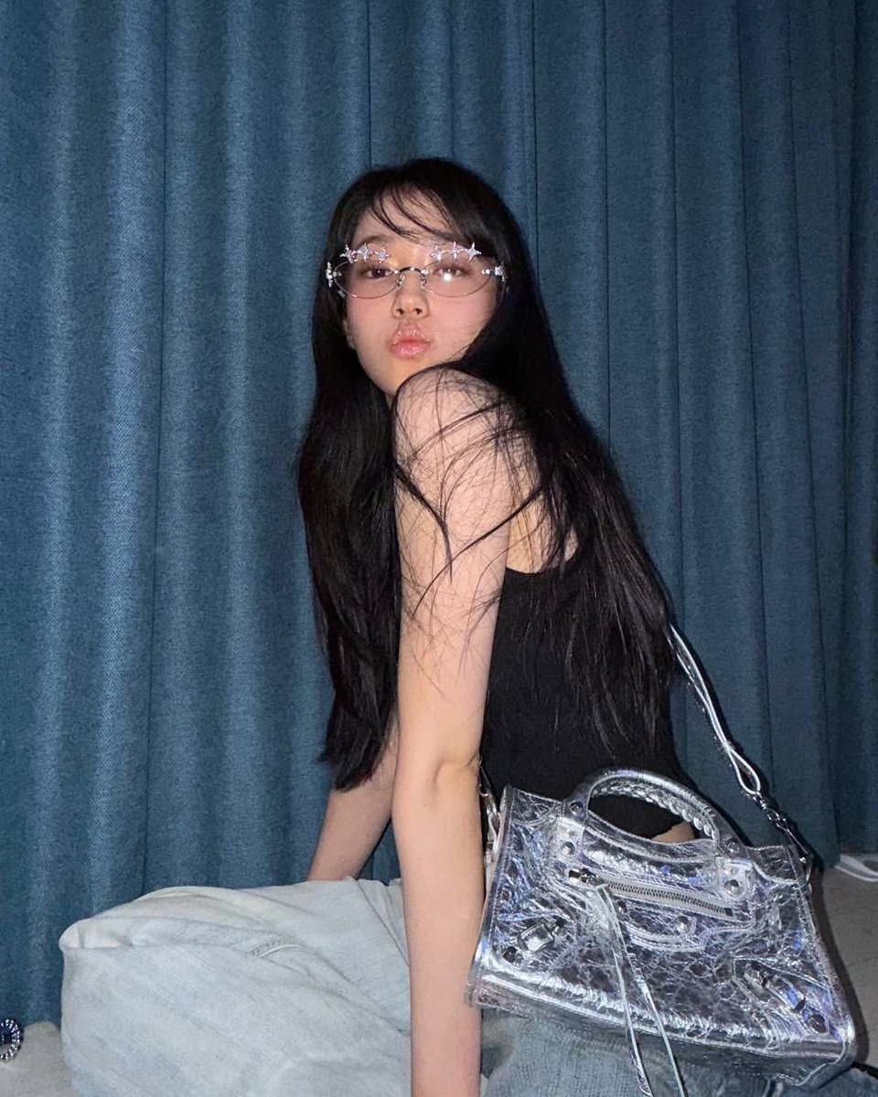 miciexu's tweet photo. 👓✨ https://t.co/CVbJyUh2wQ