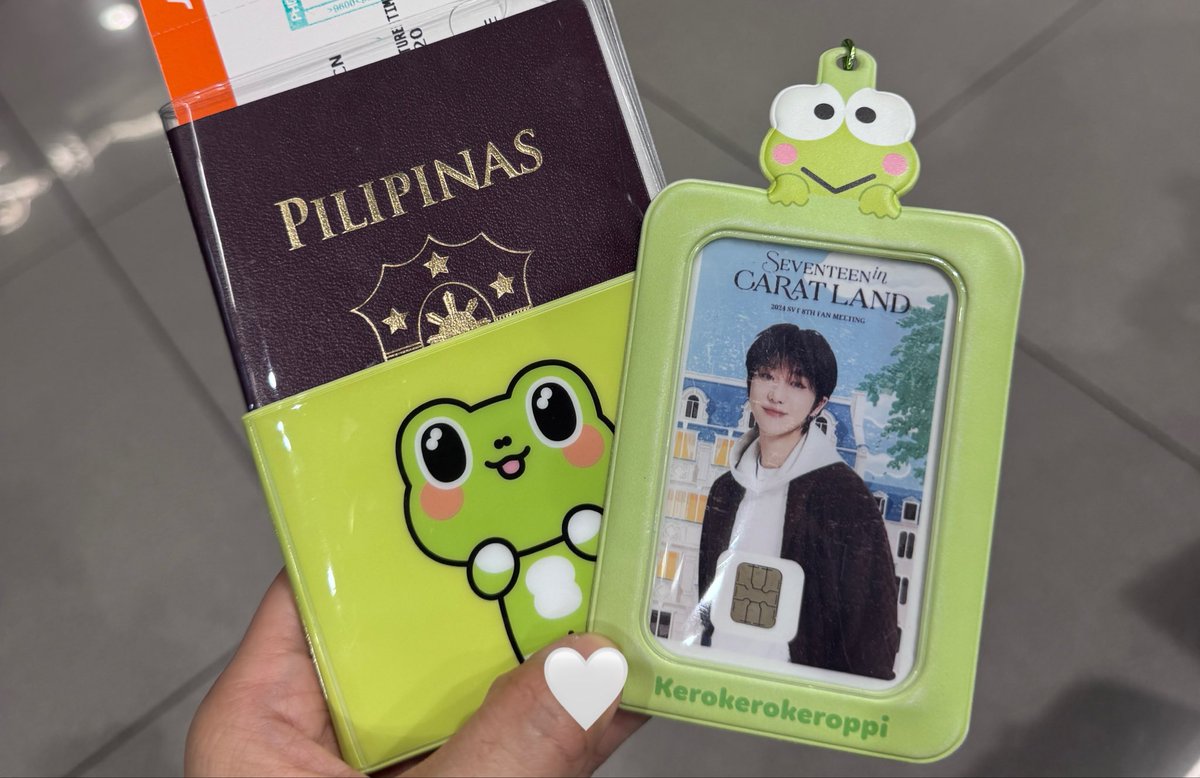 haozoned's tweet photo. see you on saturday, @pledis_17 !! 🥹⭐️

my first caratland and your last group schedule for now is really REALLY a must. https://t.co/Ni8lpornfe
