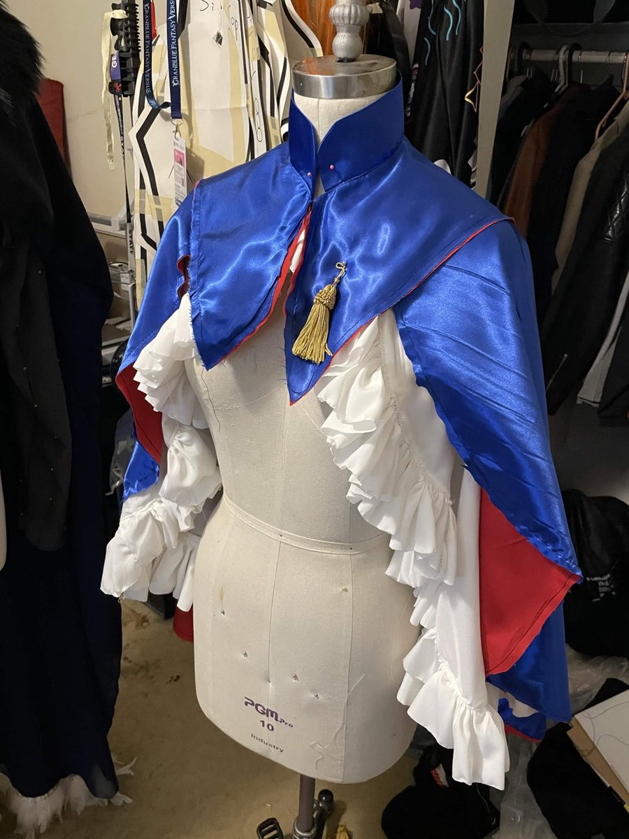 TheLusers's tweet photo. 1.75/5 #witchhatatelier cosplays done. Just needs finishing on edges on these. https://t.co/dD7vyZ0mkQ