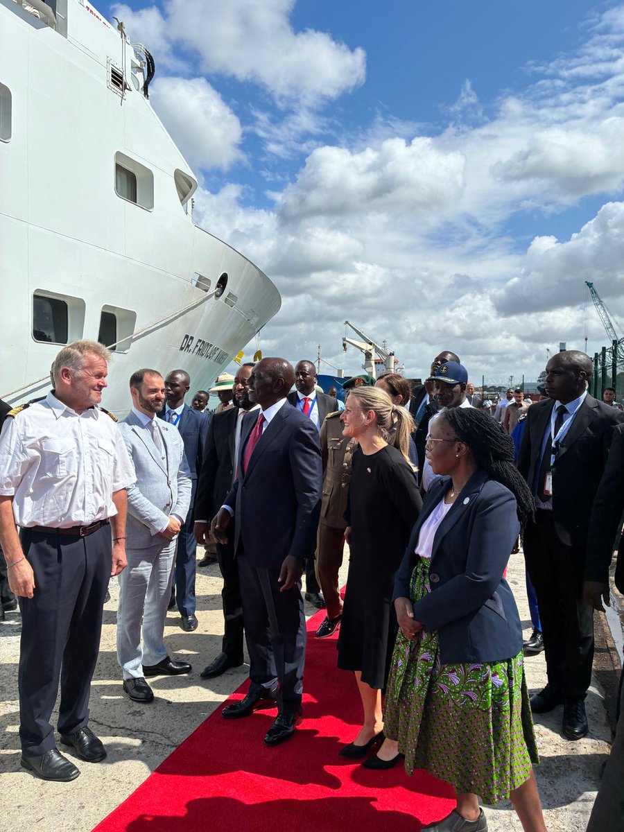 FAOKenya's tweet photo. #HappeningNow 🇰🇪🌍President @WilliamsRuto  accomapnied by @ZimudziFarayi visited Dr. Fridtjof #Nansen vessel, highlighting strong 🇰🇪🇳🇴collaboration with @FAO, IMR &amp; @KmfriResearch under #EAFNansen Prog.—advancing science-based mgt of marine resources for #FoodSecurity🐟 https://t.co/IIyTxwvLO0