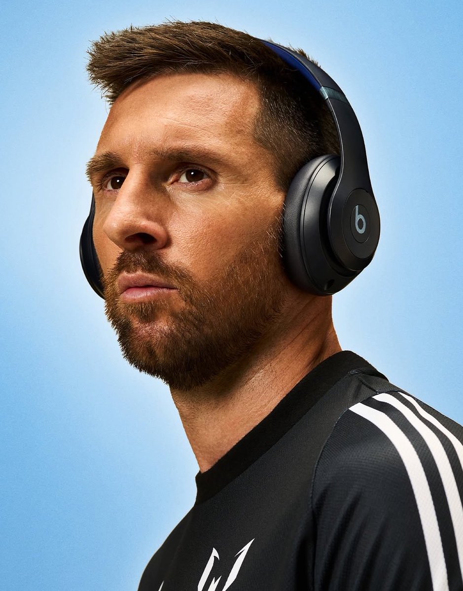 Mubarak18_01's tweet photo. 🐐❤️
#heisHIM #KingLeo https://t.co/8G0rc8GRgX