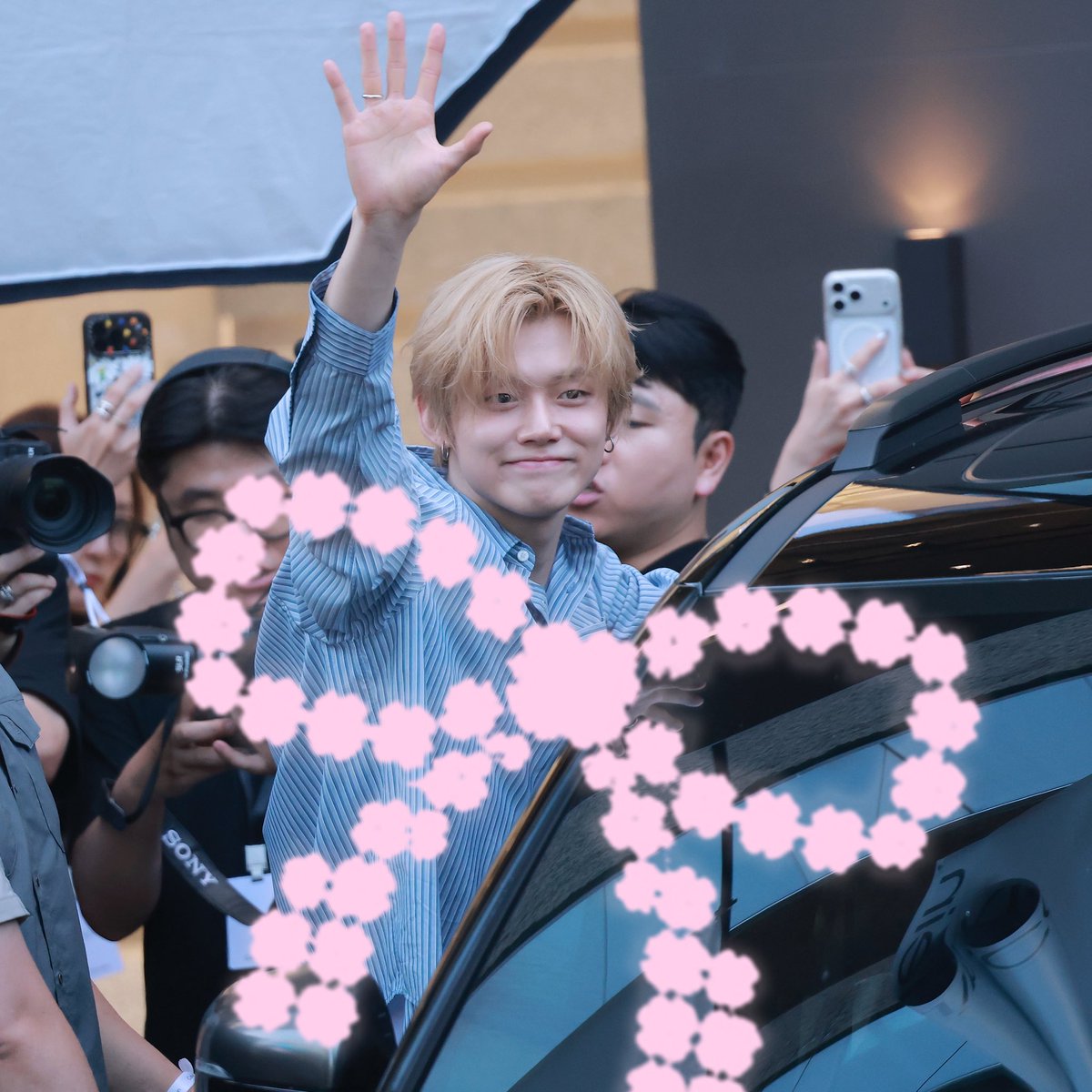 daeri_record's tweet photo. 260618 브랜드행사 퇴근 사후 데이터

투모로우바이투게더 TXT
연준

대리찍사 대리 댈찍 데이터 DATA https://t.co/4fyYj6bkkJ