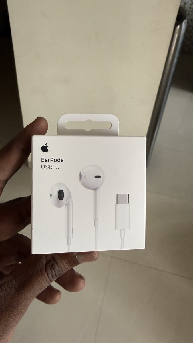 reddevil67685's tweet photo. Nothing beats the OG 🥰🎧 https://t.co/BHG2fh9BM0