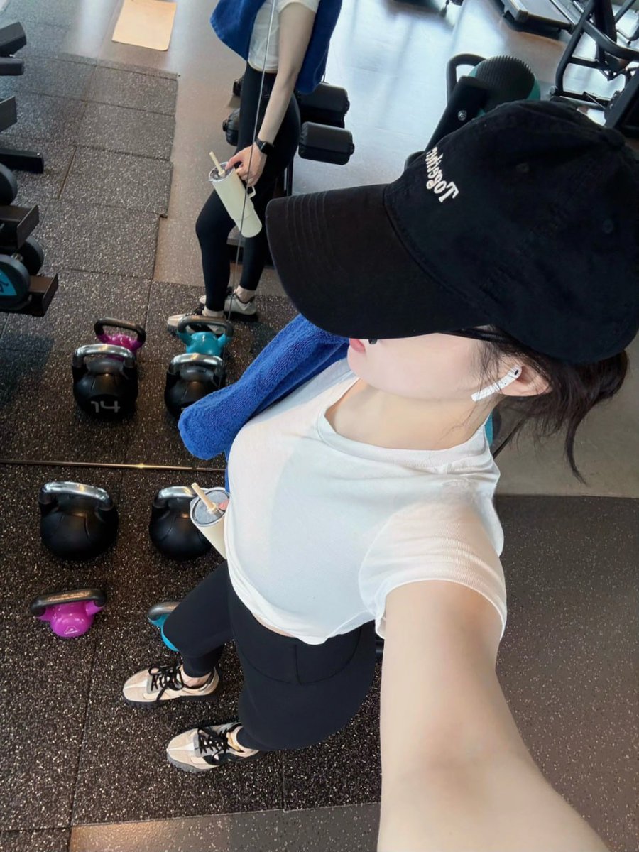 bjeeweon's tweet photo. Spending time exercising is a joyful experience https://t.co/tIflUp19lD
