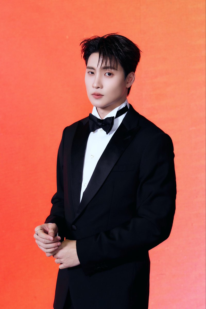 MandeeWork's tweet photo. DMD LINE UP 2026 “𝗧𝗛𝗘 𝗥𝗜𝗦𝗘 𝗖𝗢𝗡𝗧𝗜𝗡𝗨𝗘𝗦” 🌅💛
press conference ✨

มีน พีรวิชญ์ อรรถชิตสถาพร

DMD THE RISE CONTINUES 
#DMDLINEUP2026 https://t.co/sDmVCpTPzV