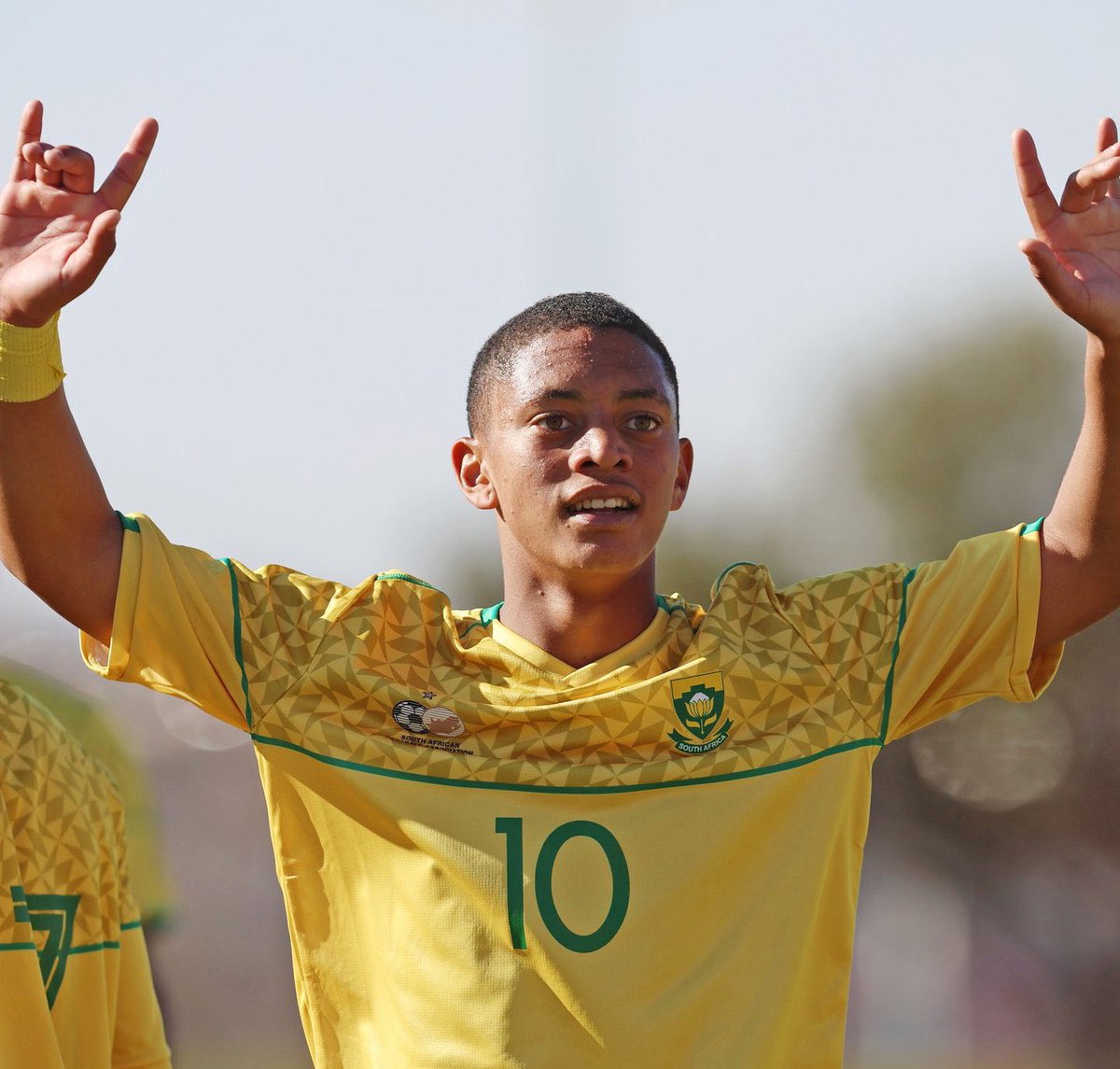 Magoro_HT's tweet photo. 🚨OFFICIAL: Newly promoted Motsepe Foundation Championship outfit Hope FC have announced the signing of former Mamelodi Sundowns winger Selwyn Stevens. ✍️✨
#HopeFC
#MotsepeFoundationChampionship https://t.co/lNbR7Sv7Ie