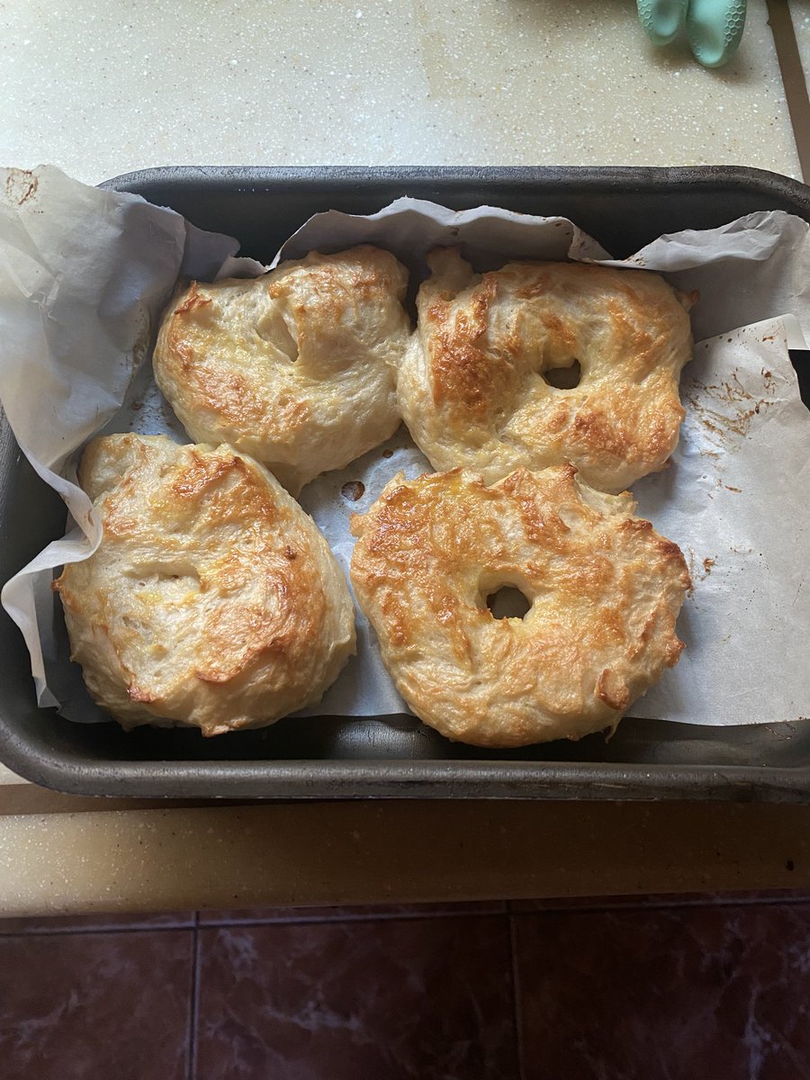AR_only7's tweet photo. خبز البيقل🥯 https://t.co/hKxOfWFRKb