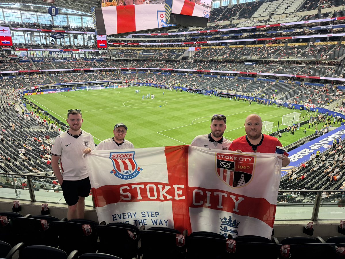 robhughesscfc's tweet photo. What a day 🦁🦁🦁

#FollowEnglandAway #ThreeLions #FifaWorldCup https://t.co/qPlYwmFodN