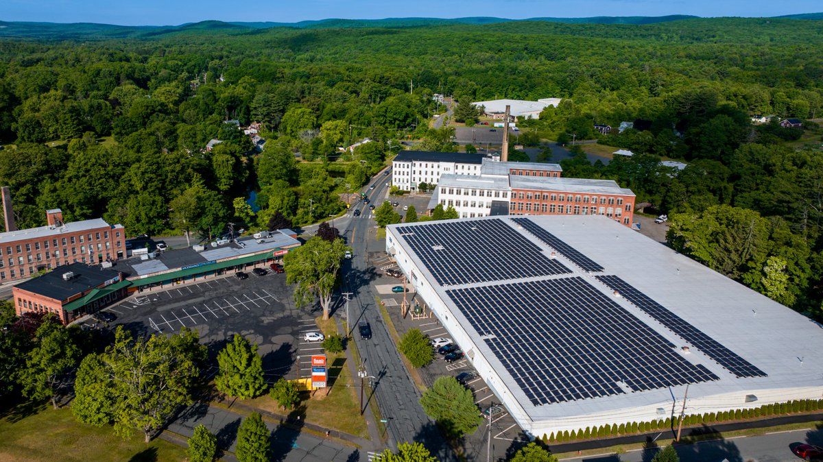 WesternMADrones's tweet photo. Working in Florence, MA
#droneservices #dronecompany #dronephotography #florencema #westernmass #westernmassdrones https://t.co/GlZrsizTXp
