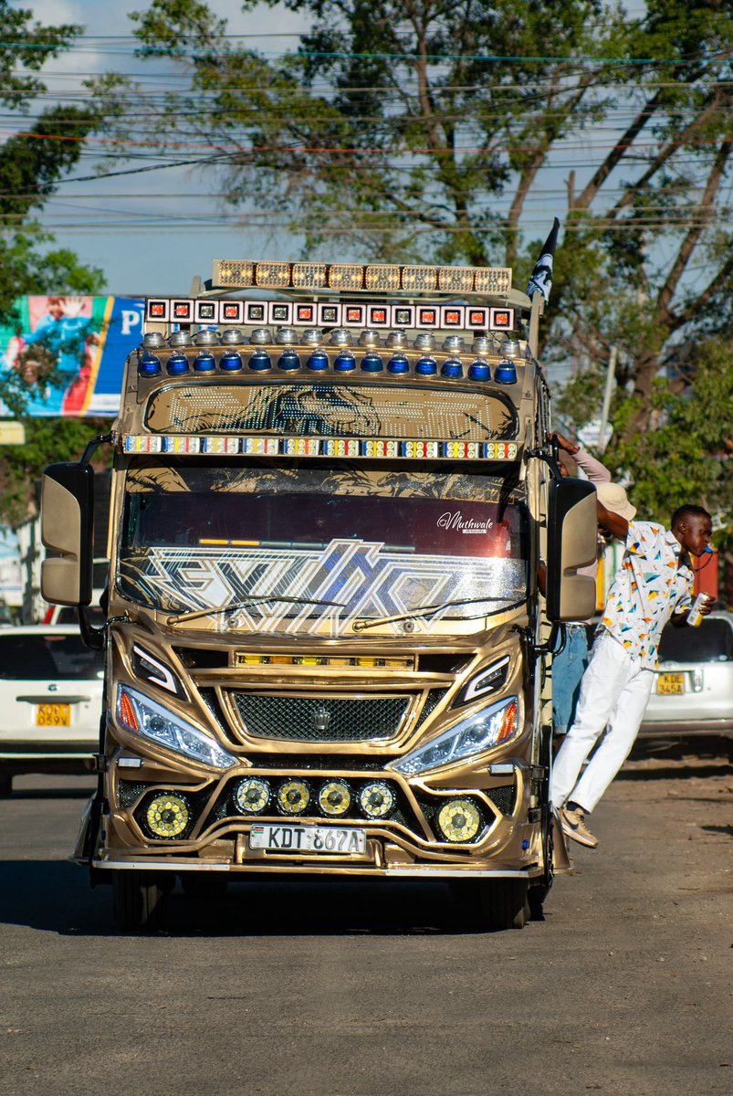 urban_wheezc's tweet photo. EXTINCT 🦖👑🔥
Gold on the outside, beast on the inside. 😮💨💯
Every pull-up feels like a warning
Extinct? The name says otherwise, but this machine keeps making history. 🦴🚍🔥
#obungajr #urbanwheelsmedia #Extinct #MatatuCulture #FaceCard #StreetKing #GoldEdition https://t.co/eNtXAIm24n