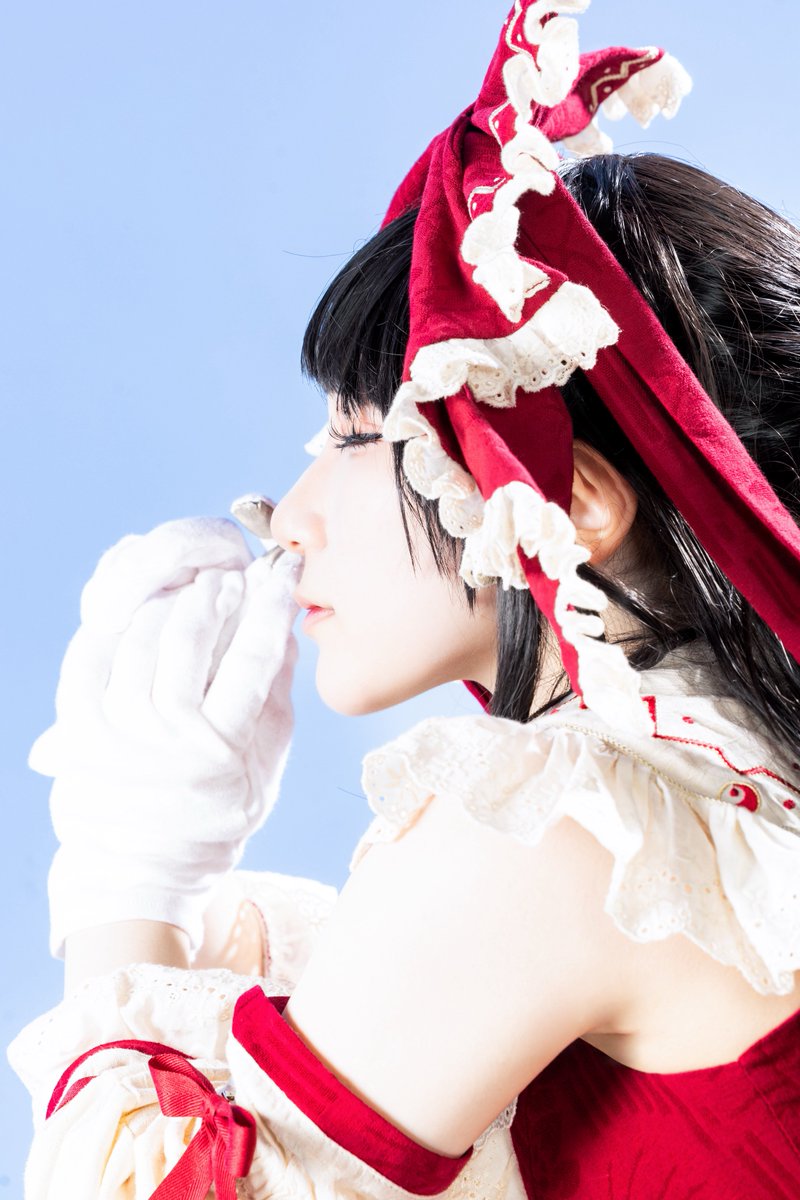 ohakuro_cos's tweet photo. ⚠︎cos東方Project/博麗霊夢

──────────────────
無慈悲で

　　　　　　　優しい

 　　　　　　　　　   　　　　時のように
──────────────────

 #アコスタ池袋ㅤㅤㅤㅤㅤㅤ https://t.co/IKiOJxr4j2