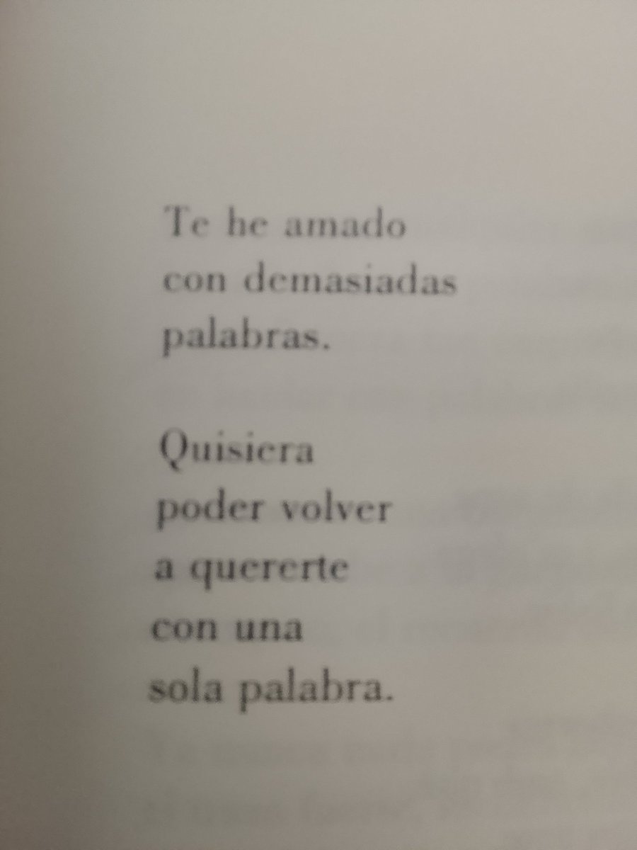 VocesdeLibros's tweet photo. Monserrat Abelló "Antología" https://t.co/zwX1arqK9p