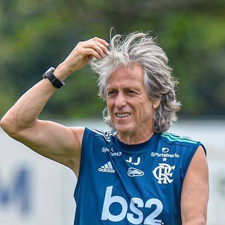 ariseternum24's tweet photo. Todos os defeitos que tornam Jorge Jesus uma má escolha de longo prazo para os clubes, fazem dele a escolha ideal para a seleção.

Metam lá o maluco e corram com o Ruca. https://t.co/tl6eLscfuS