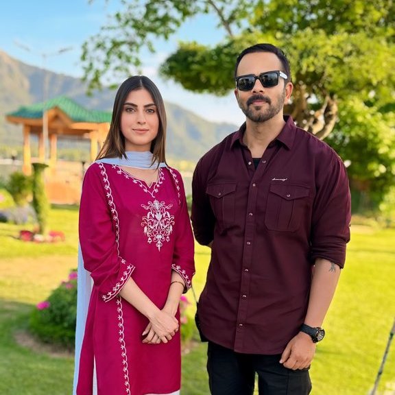 Rebelinmeee's tweet photo. Just how fast the night changes...

From being a small part of his movie to becoming one of the biggest highlights of his show, Hana's journey is proof that destiny has its own plans and what a beautiful journey it has been to witness ❤️‍🔥

FARHANAGRAM HITS 3M
#FarrhanaBhatt #FarrhanaRebellions #KKK15