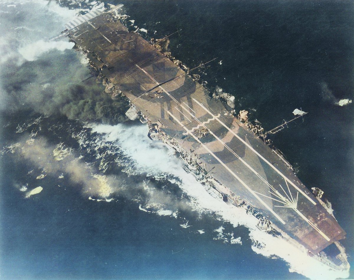 muginekosikikan's tweet photo. ＃日本海軍
本日は空母瑞鳳の進水日です!
1936年6月19日横須賀にて進水
太平洋戦争では小柄で燃費が良かったので多数の作戦に参加し、時には南太平洋海戦やマリアナ沖海戦などの重要な海戦にも参加しました、最後はレイテ沖海戦にて囮機動部隊として参加、敵艦載機の攻撃を受け沈没しました https://t.co/BEYfRHUeg6