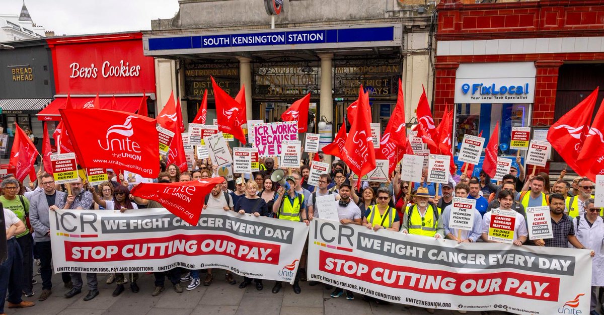 UnionSteveW's tweet photo. Today I joined @UniteLondonEast members on the picket line at the Institute of Cancer Research.

Firefighters know the importance of cancer research all too well. The @WHO classifies firefighting as a class 1 carcinogenic occupation, and firefighters face elevated rates of cancer as a result of the job we do.

The staff carrying out and supporting vital research into cancer deserve more than warm words. They deserve fair pay, decent wages and respect. 

Solidarity with @ICR_London workers taking action for pay justice from the @fbunational.

#ICRStrike
#FairPayAtICR
