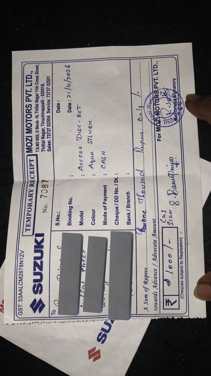 bkrish2428's tweet photo. I had booked suzuki access scooty on 21st April, still I'm not get my scooter, and no proper response from their franchise, now they telling this variant is stopped, book another color and wait for another two months, very disappointed @Maruti_Corp @suzukicycles @suzuki2wheelers https://t.co/0BRKJh3NKi