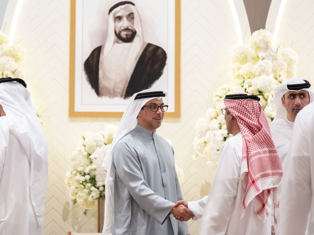 saudTalreyami's tweet photo. منصور بن زايد يحضر أفراح النيادي والظاهري والشامسي https://t.co/7wgHwt5W9r https://t.co/r4vahjJyyH