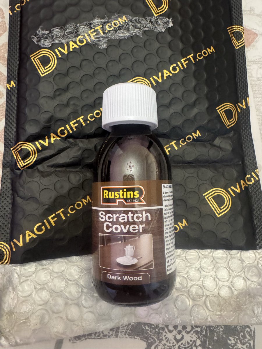 SimonRMay1982's tweet photo. @AmazonUK and @DivaGiftcom you’re a joke. I ordered degreaser and you send me this! https://t.co/ouBscHOyZL