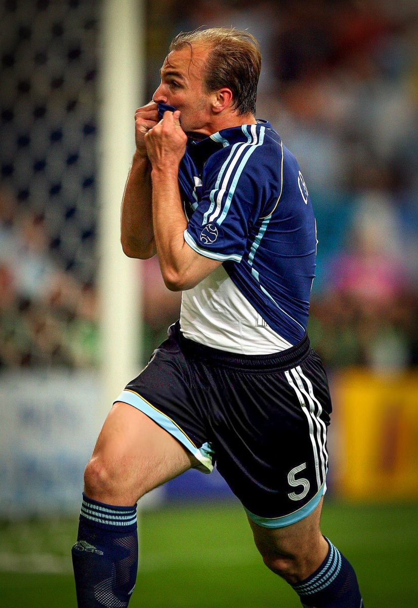 fulbotime's tweet photo. 🇦🇷 ESTEBAN CAMBIASSO x ALEMANIA 2006 🇩🇪 https://t.co/wCINBMQ51t