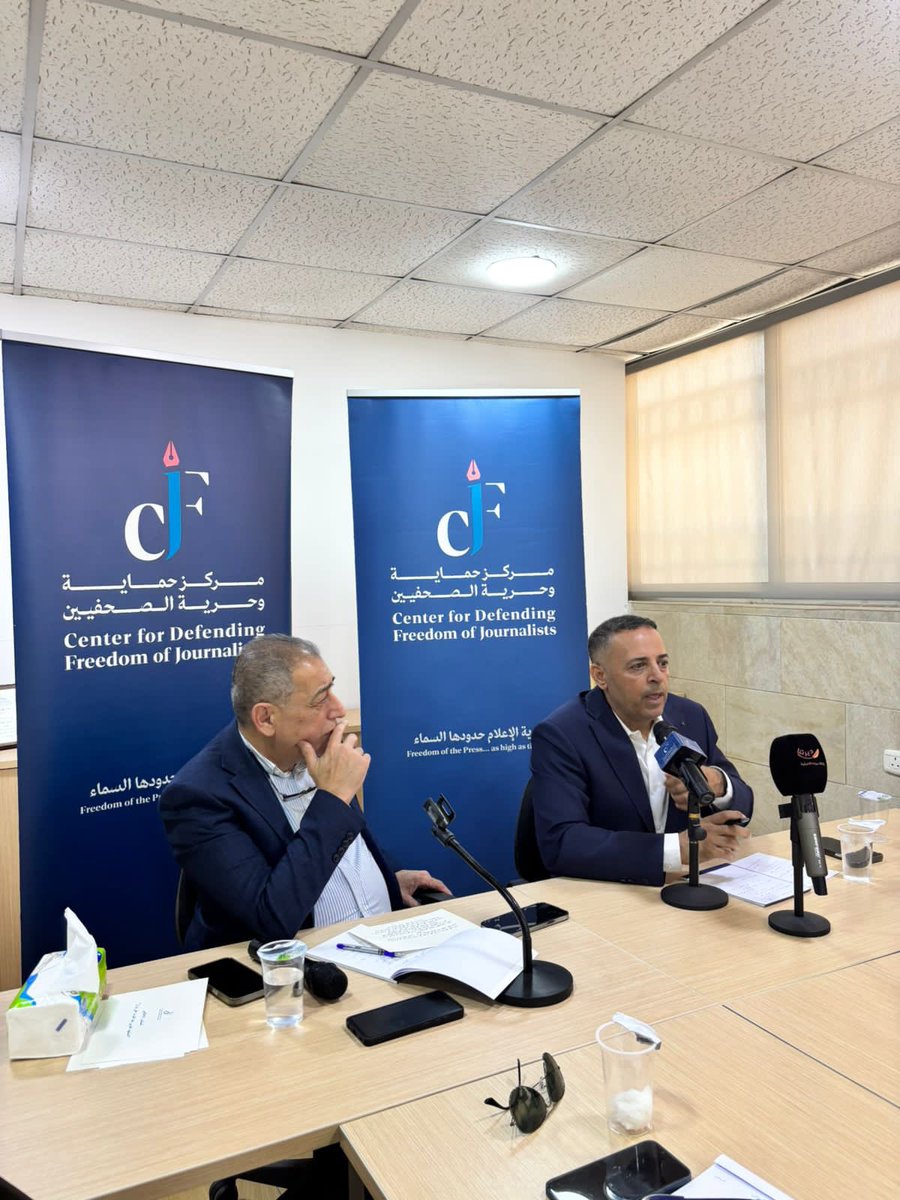 cdfjorg's tweet photo. أستاذ العلاقات الدولية د. حسن البراري من المنتدى الاعلامي لمركز حماية وحرية الصحفيين "الحرب الأخيرة على إيران لم تسفر عن منتصر أو مهزوم حاسم، بل انتهت بـ"تعادل استراتيجي" كشف حدود القوة العسكرية الإسرائيلية والأمريكية، وجعل إسرائيل الخاسر الأكبر"
#cdfj
#المنتدى_الاعلامي https://t.co/xrdwg4tX9v