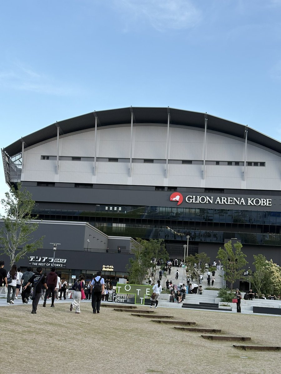 Nahami0824's tweet photo. 初参戦やったけどめっちゃ楽しかったし歌上手いし可愛いし煽り上手いし最高すぎた！！！！ https://t.co/OF0S1ZWZBf