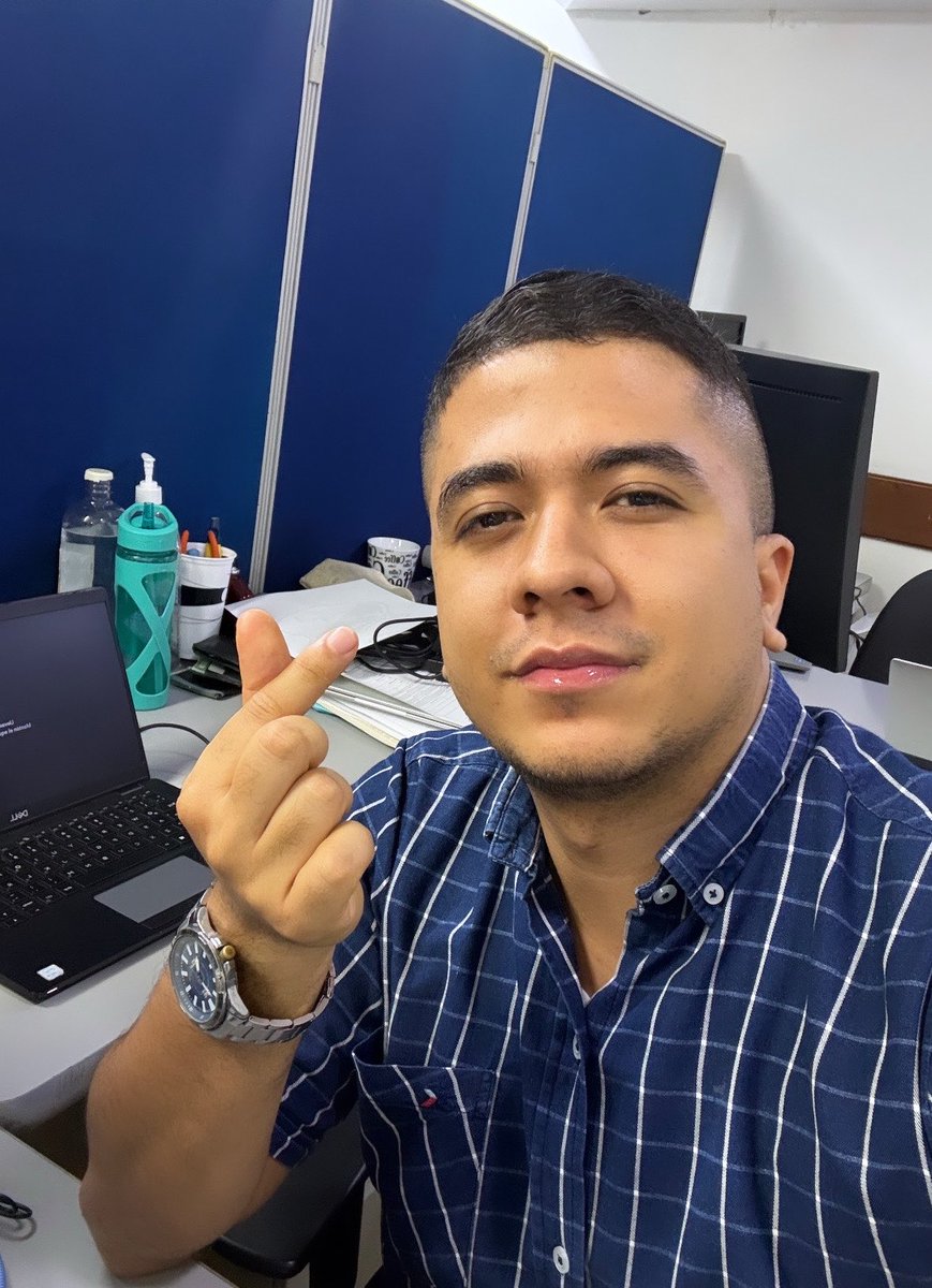 CallHimSebas's tweet photo. Soy Tecnólogo de sistemas e Ingeniero Industrial y voto por Cepeda🫰🏼

#MeLaJuegoPorLaVida https://t.co/68e0zUyM02