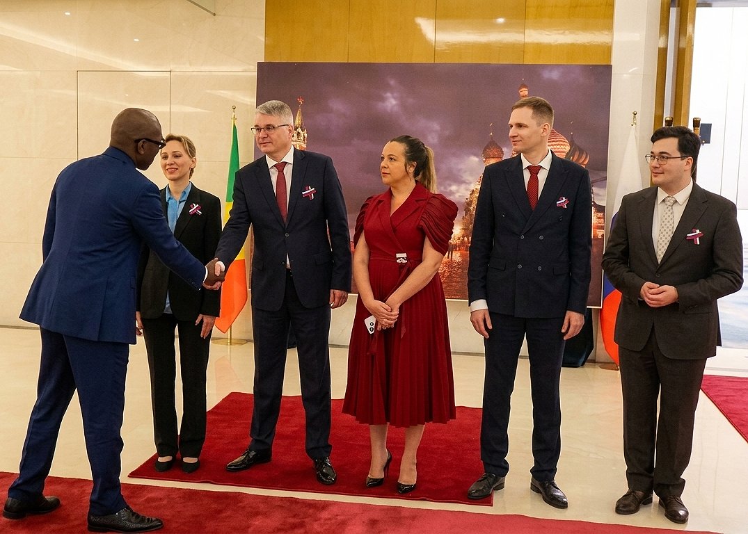 ArchangeMichael's tweet photo. Retour en images de la #Fête #Nationale - la #Journée de la #Russie, où j’ai eu l’honneur d’être invité par Madame Sofia SITNIKOVA, #Chargée d'#Affaires a.i. de la Fédération de Russie au Congo. La réception s’était tenue le dimanche 14 juin 2026 au Hilton Tours Jumelles. https://t.co/RfgQ8fJhpS