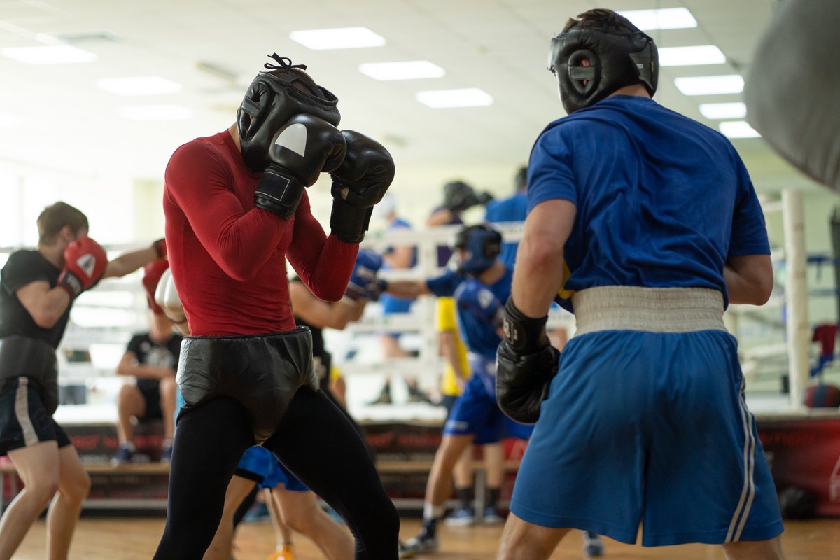 ClarkCountyPark's tweet photo. Parents… looking for a safe place for your teens to be during the summer? FREE Late Night Teen Programming for teens ages 13-18, now thru 7/31, T-F, 8-11p. Teens will enjoy b-ball, boxing, games, DJ workshops &amp; snacks!
📞 For more information, call (702)455-7177. https://t.co/GTG9N8VyMu