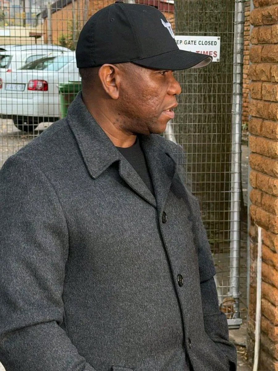 joy_zelda's tweet photo. We Stand with General Nhlanhla Mkhwanazi 🙌🙌🙌🙌🙌 https://t.co/XaPULCvPO1