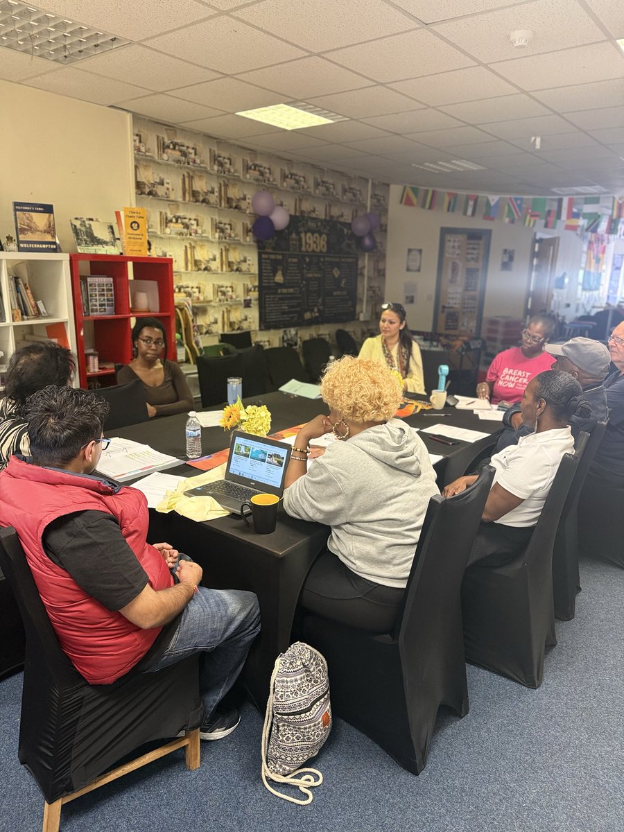Bmeunitedltd's tweet photo. Tackling Health Inequality in Wolverhampton (THIIW) &amp; Digital Skills delivered at The Arcare hub, Bilston https://t.co/c8ZMq1YFbU