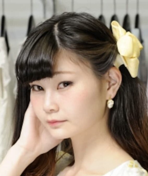 cryptonjp's tweet photo. この婆さん、ザ・ノンフィクションで女さんに二重整形させてたが、男性側に整形の事実を伝えてるのだろうか
もし伝えてなかったら結婚詐欺みたいなものだろ
整形が常態化して整形女さん紹介してたとしたら闇
しかも親子で何回もアプデしてるような価値観だしな😂 https://t.co/rEpGrHAuup