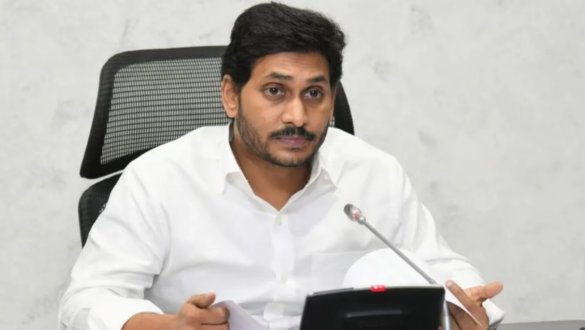 igtelugu's tweet photo. నా తపన, నేను చనిపోయిన తర్వాత కూడా ప్రతీ ఇంట్లో నా ఫోటో ఉండాలని - #YsJagan 

#YSRCPParty #AndhraPradesh https://t.co/tyPgpStau9