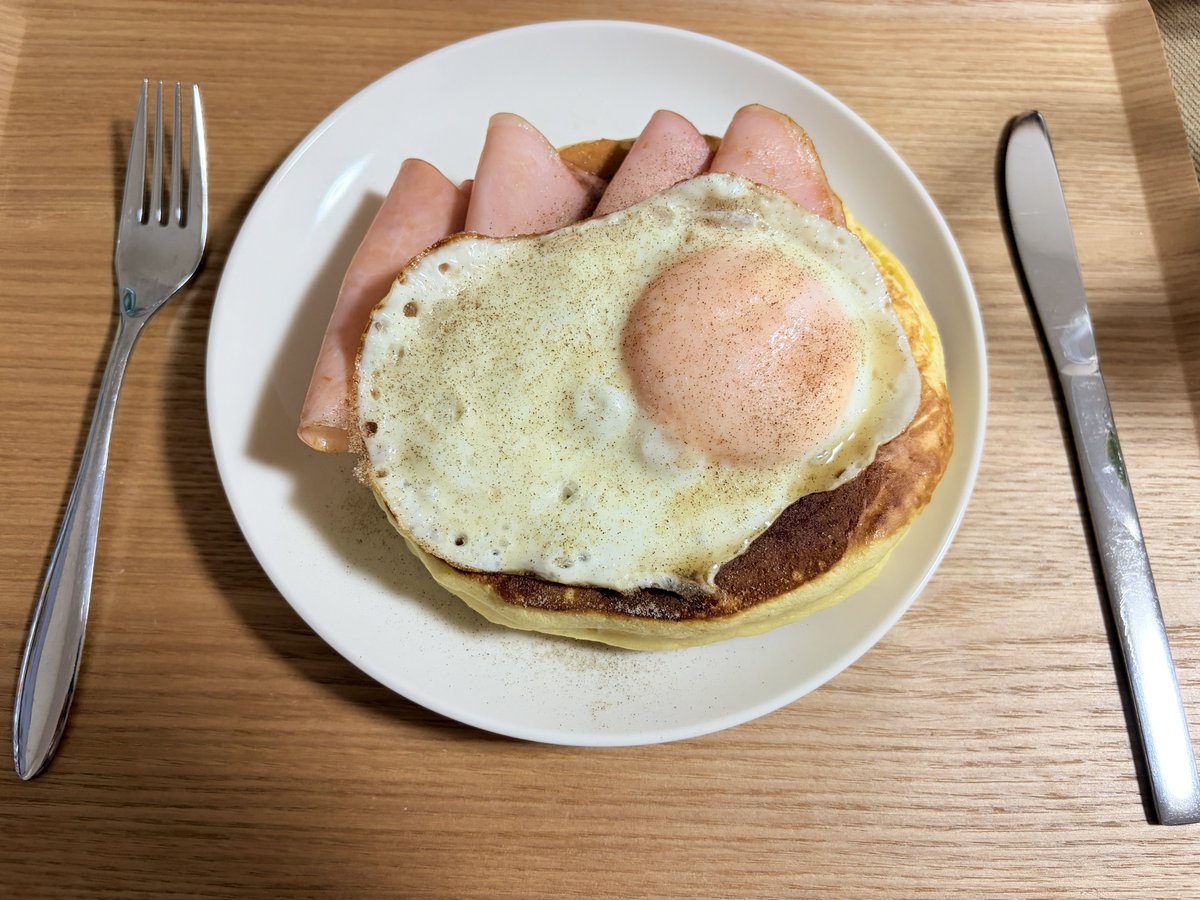 maruko_ffdq's tweet photo. 食事系パンケーキも好き https://t.co/dToWHqFF8H