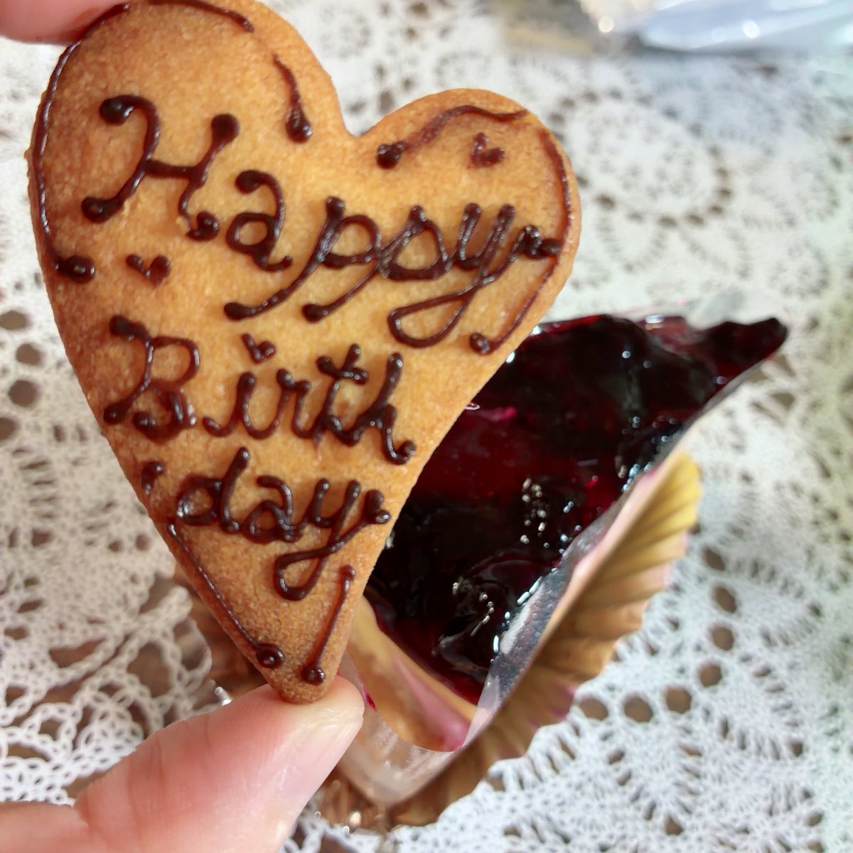 01uvKsm's tweet photo. まみー、
ハッピーバースデー🤗🎉 https://t.co/kc1fnYxyRL