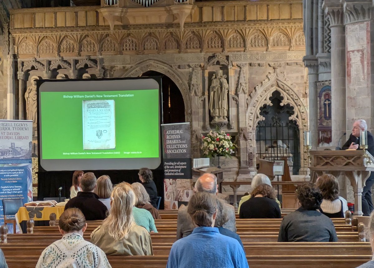 StDavCathLib's tweet photo. #ThrowbackThursday
To this time last year, 2025, when we welcomed Cathedral Libraries from Wales, Ireland, Scotland & England to @StDavidsCath for #CALCA
Conference
@SalisburyCath @BedesBooks @HFDCathedral @irelandinwales @SophieKelly59 @wabbey @ChesterCath @NLWales @cadwwales https://t.co/Xd7Vl30JTq