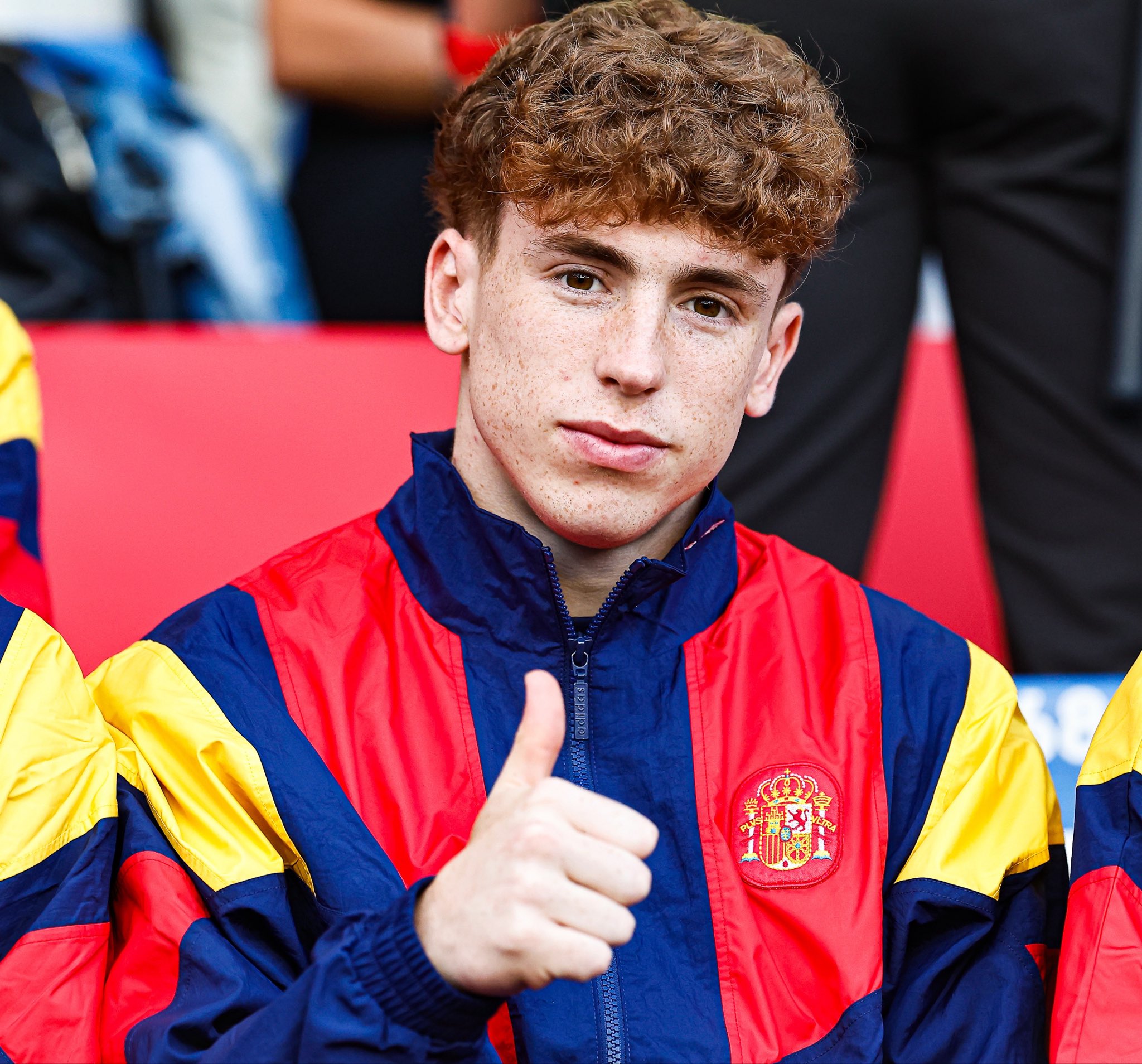 🚨 LE REAL MADRID A TENTÉ DE FAIRE REVENIR VICTOR MUNOZ 🇪🇸 CET ÉTÉ ! 🤍
...