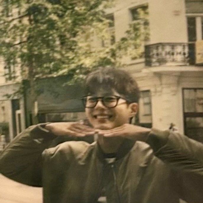 bogummytheblue's tweet photo. 또 내 폴라로이드만 없는 기념으로 .. 올려보는 폴라로이드 장인 박보검 https://t.co/HSSFBA9oYc