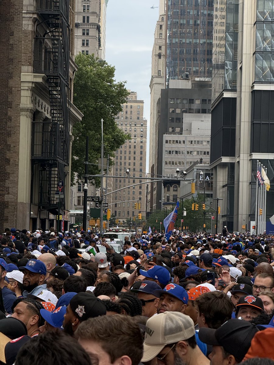 ATBakirdan's tweet photo. @KnicksMuse Scenes on Chuch and Park Place rn, shit’s BAD https://t.co/9CeAOPr1JM