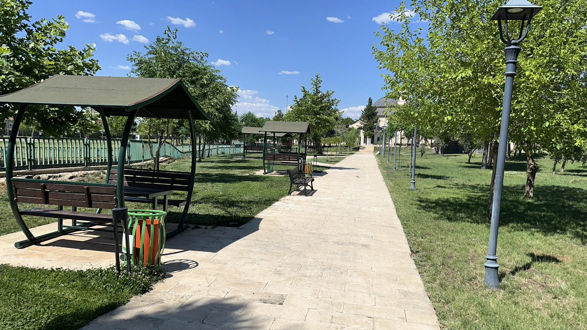 SbbPark's tweet photo. 📍Viranşehir İlçesi ❤️
📍Ceylanpınar İlçesi ❤️
Park ve Bahçeler Dairesi Başkanımız Şükrü Karaca, ilçelerimizde bulunan yeşil alanlarımızı ve parklarımızı ziyaret ederek incelemelerde bulundu.

#YeşilŞehirŞanlıurfa 

@sanliurfabld 
@MithatCanKutluc 
@halilaldeniz_ 
@sukrukaracads https://t.co/elMuGrz9Ce