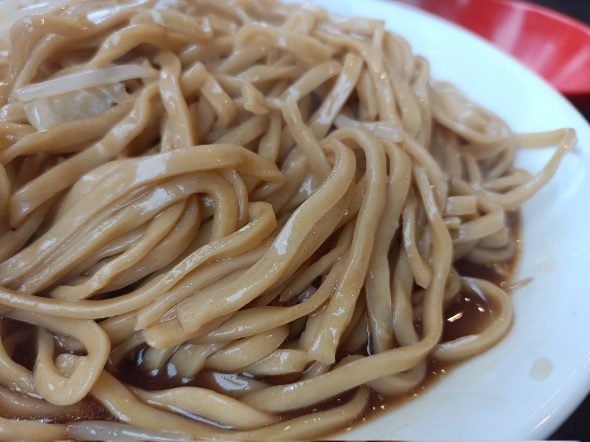 off816tennis's tweet photo. らーめん食堂れんげ
河口湖
れん二郎大盛り250g？
生卵

どちゃくそぼえぼえうまうまごっちゃんまん😚 https://t.co/0Cl47QhuAe