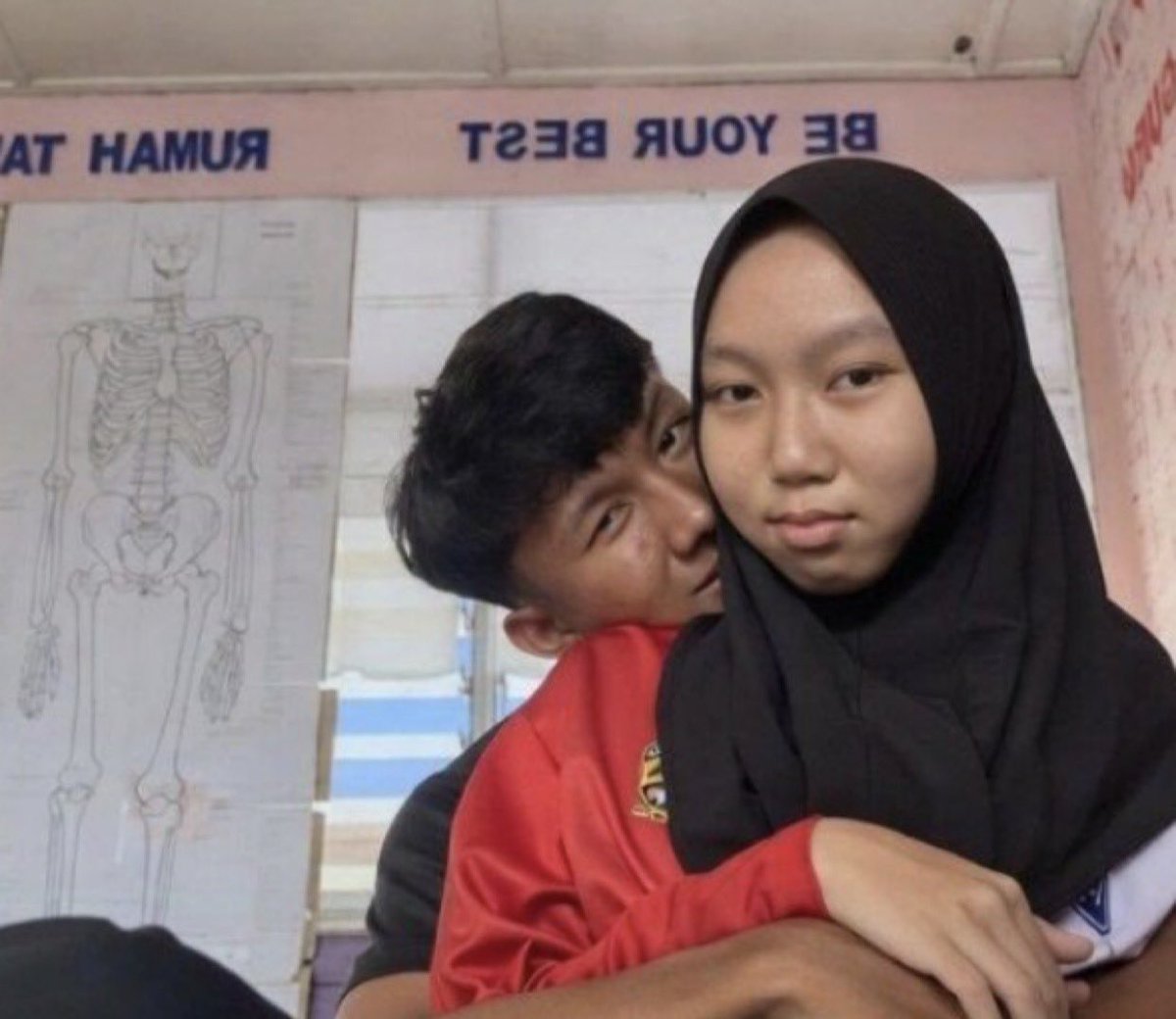 cdollieys's tweet photo. #budaksekolah #awektudung #awekmelayu https://t.co/uKELbXitCa