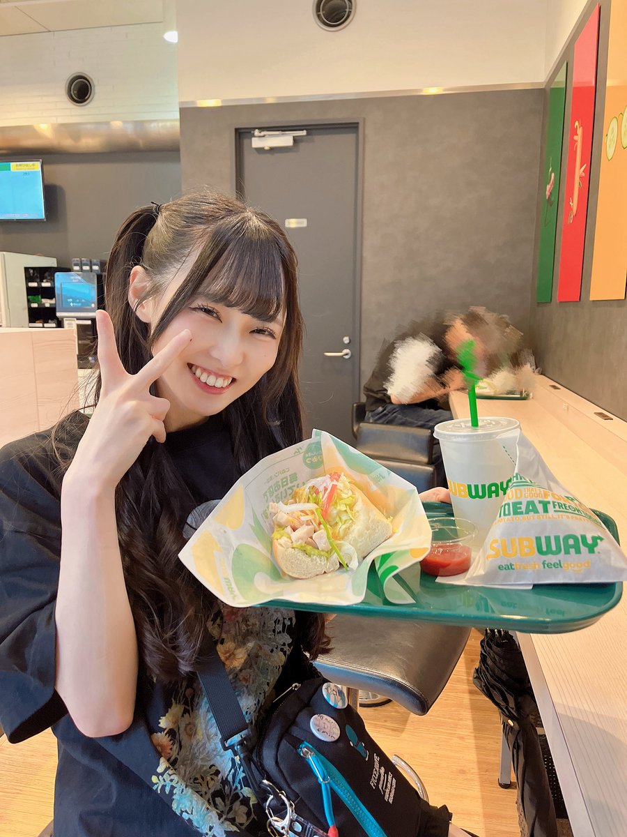 maid_ais's tweet photo. 昨日よ♡サブウェイデビューした💚💛 https://t.co/uelcS3leWM