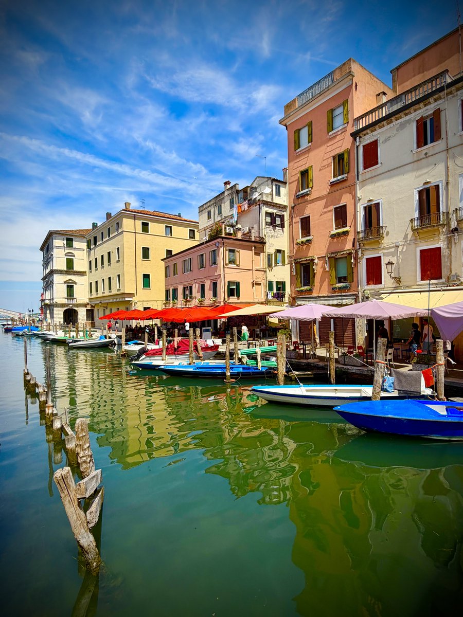Simonemercuri0's tweet photo. Chioggia, la piccola Venezia
#chioggia #veneto #deepveneto https://t.co/6vKfsoSxwn