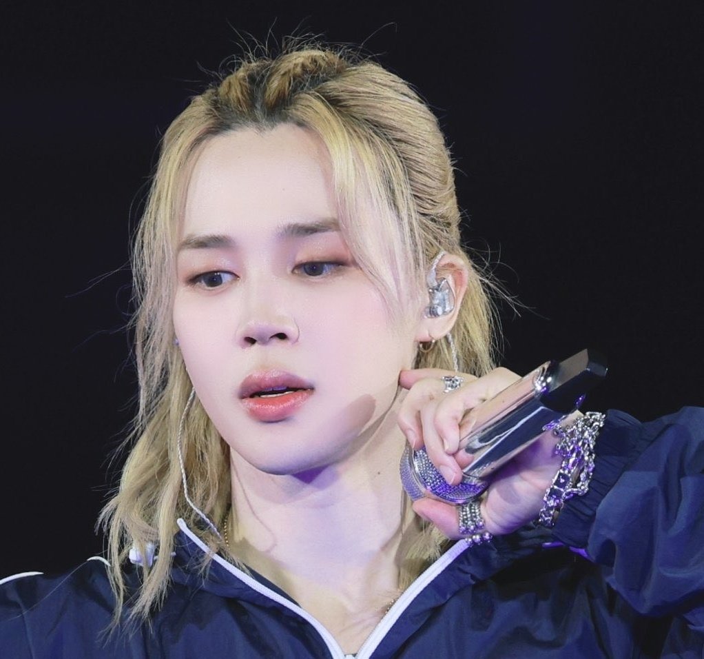sweetlieees_13's tweet photo. Doll face...୨୧ ˚₊· ♡ ·₊˚ https://t.co/YjWeqRPJVN