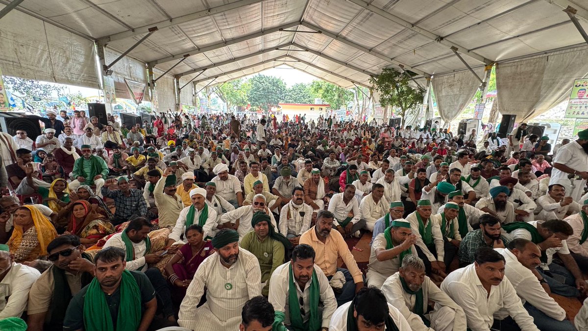 RakeshTikaitBKU's tweet photo. आप सभी का राष्ट्रीय चिंतन शिविर किसान कुंभ 2026 को सफलतापूर्वक संपन्न करने के लिए बहुत-बहुत धन्यवाद देश का किसान एकजुट होकर अपनी मांगों के लिए निरंतर संघर्ष कर रहा है।
@OfficialBKU https://t.co/M22RJFPMAf